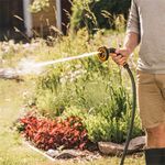 1052184-FiskarsEMEA-03-spray-gun-multi.jpg