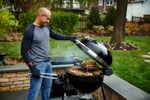 Summit-Kamado-E6-Lifestyle-5-rgb-Weber-Summit-Kamado-E6-Holzkohlegrill.jpg