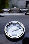 Summit-Kamado-E6-Thermometer-2-rgb-Weber-Summit-Kamado-E6-Holzkohlegrill.jpg