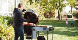 Summit-Kamado-S6-Lifestyle-26-rgb.jpg Summit-Kamado-S6-Lifestyle-26-rgb.jpg
