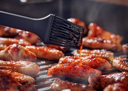 6319Y2-rgb-Weber-Grillpinsel.jpg 6319Y2-rgb-Weber-Grillpinsel.jpg