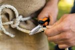 Fiskars-Garden-Action-Multi-purpose-snips-SP320-1063328--5-.jpg