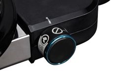 NEU-03-Knobs-POS-01-rgb.jpg NEU-03-Knobs-POS-01-rgb.jpg