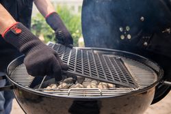4118333-1500230-Weber-Master-Touch-E-6755----67cm-Holzkohlegrill-Black_5.jpg 4118333-1500230-Weber-Master-Touch-E-6755----67cm-Holzkohlegrill-Black_5.jpg