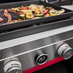4118339-1500234-Weber-GPD76-Griddle-Black_5.jpg