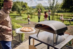 4118519-UU-P0B300-Ooni-Koda-16-Pizzaofen-Gasbetrieb-50mb_4.jpg 4118519-UU-P0B300-Ooni-Koda-16-Pizzaofen-Gasbetrieb-50mb_4.jpg