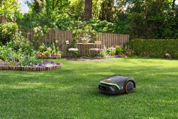 4124138-STIA020111410-STIHL-Maehroboter-IMOW--3-EVO_5.jpg 4124138-STIA020111410-STIHL-Maehroboter-IMOW--3-EVO_5.jpg